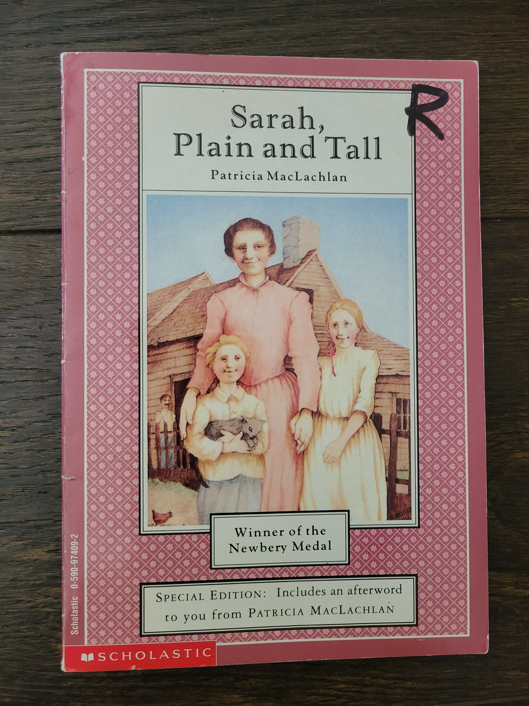 Sarah, Plain and Tall (Sarah, Plain and Tall, 1) by Patricia MacLachlan