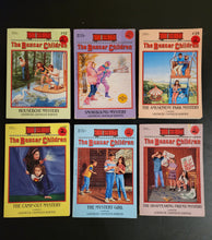 Load image into Gallery viewer, Boxcar Children Chapter Books
